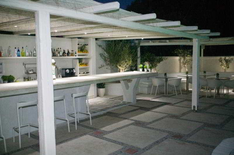 Kamári Hotel 28 מראה חיצוני תמונה
